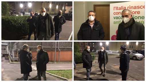 Il Sottosegretario Costa visita l'hub di Cairo: "Vaccino unica arma oggi per evitare di occupare i nostri ospedali" (FOTO e VIDEO) Il Sottosegretario Costa visita l'hub di Cairo: "Vaccino unica arma oggi per evitare di occupare i nostri ospedali" (FOTO e VIDEO)