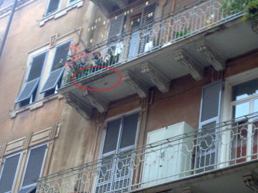 Savona: a Villapiana piovono cornicioni. Di nuovo Savona: a Villapiana piovono cornicioni. Di nuovo