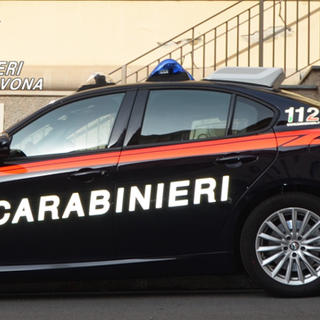 Varazze, sorpresi in casa a rubare orologi e vestiti: i carabinieri arrestano due giovani Varazze, sorpresi in casa a rubare orologi e vestiti: i carabinieri arrestano due giovani