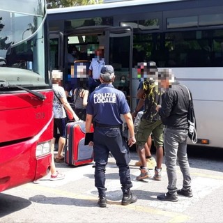 Controlli sui bus a Carcare: 4 sanzioni per mancato uso della mascherina Controlli sui bus a Carcare: 4 sanzioni per mancato uso della mascherina