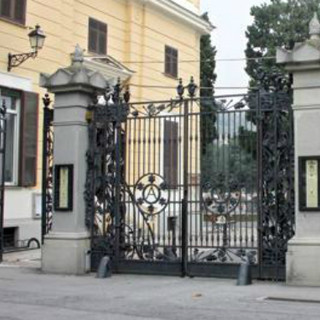 Savona, uomo muore nel cimitero di Zinola