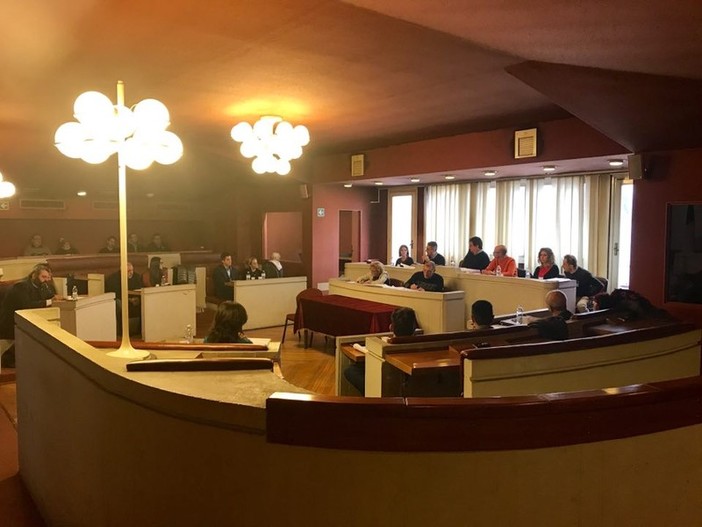 Cairo, la minoranza richiede un Consiglio comunale tematico per la privatizzazione dell'ospedale