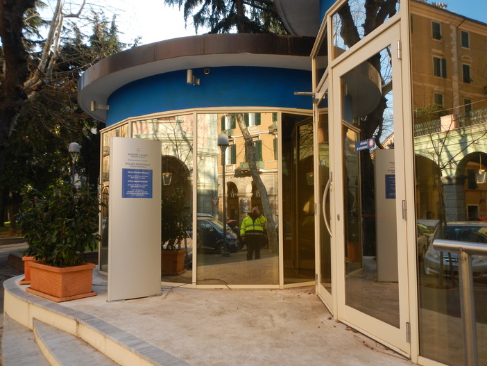 Lettere alla redazione: lavori a metà, e la riqualificazione si trasforma in parcheggi