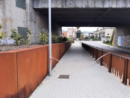 La strada della Galaie che porta al cavalcavia interessato La strada della Galaie che porta al cavalcavia interessato