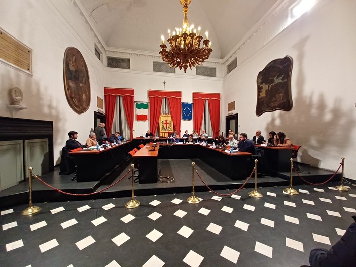 Albenga, bilancio 2022, il sindaco Tomatis: "Fondi Pnrr, manutenzioni, grandi opere e tanti eventi. La città sempre più bella"