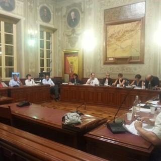 Dal consiglio di Finale sì al cambio destinazione d'uso RTA, la minoranza: "Rischio impoverimento tessuto turistico" Dal consiglio di Finale sì al cambio destinazione d'uso RTA, la minoranza: "Rischio impoverimento tessuto turistico"