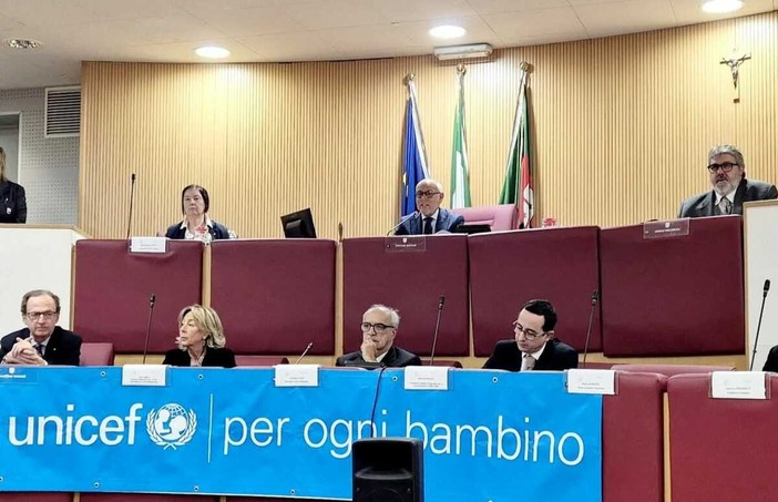Vaccarezza (FI): "Nel 2026 un Baby Pit Stop per l'allattamento in una sede della Regione" Vaccarezza (FI): "Nel 2026 un Baby Pit Stop per l'allattamento in una sede della Regione"