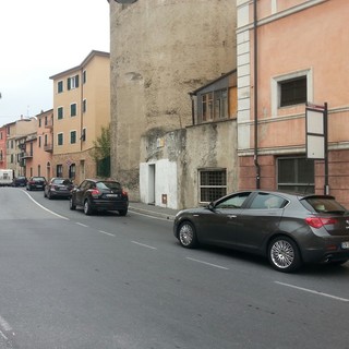 Ponte del 2 giugno, tempo incerto ma non mancano code e disagi per gli automobilisti: rallentamenti sull'Aurelia