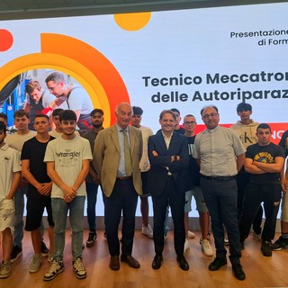 Nuovo corso di formazione per tecnici meccatronici, Scajola: "Assunzioni per oltre il 70% dei partecipanti"