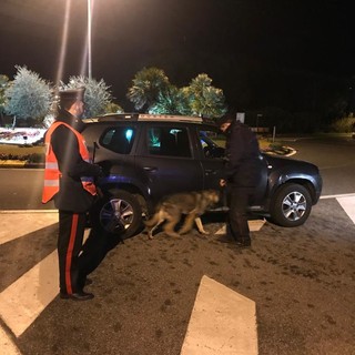 Alassio, presidio dei carabinieri sul territorio: 100 mezzi controllati, 150 identificazioni, tre sequestri e un arresto