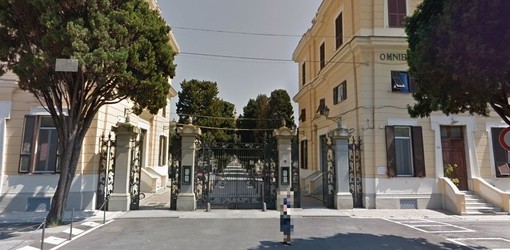 Funerali sociali in aumento a Savona: crescono i casi di intervento del Comune