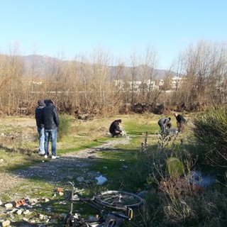 Albenga, scoperto il cadavere di un uomo sul Lungo Centa
