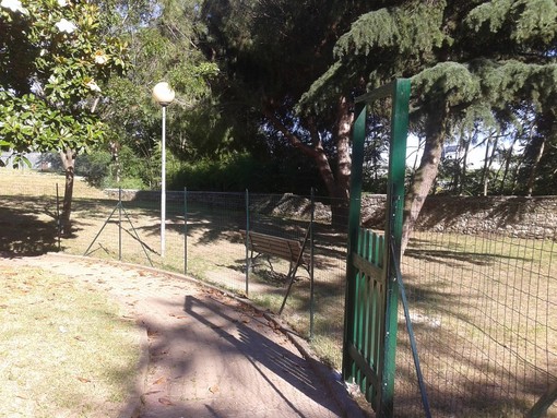 Quiliano: pronta la nuova area canina di Valleggia Quiliano: pronta la nuova area canina di Valleggia