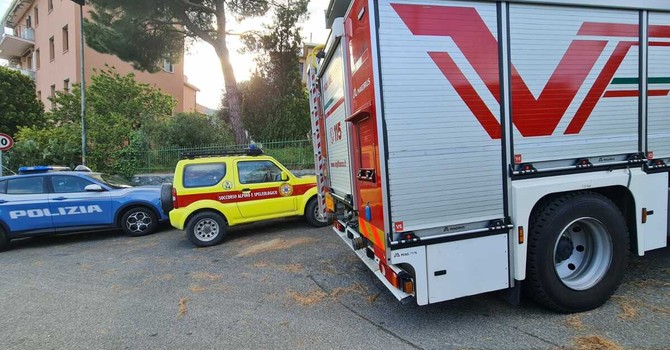 Cadavere in via Repusseno, effettuata l'autopsia: nessun segno di violenza sul corpo