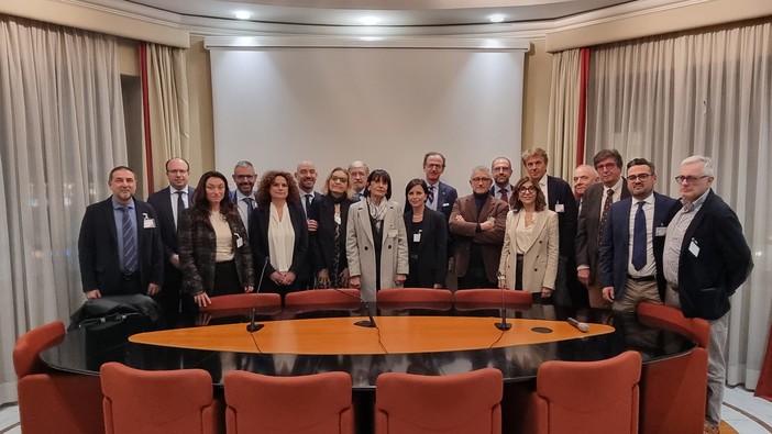 Regione, primo incontro per il Consiglio Superiore della Sanità con il presidente Bucci e assessore Nicolò Regione, primo incontro per il Consiglio Superiore della Sanità con il presidente Bucci e assessore Nicolò