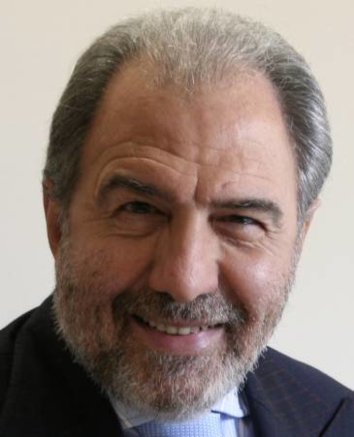 Incontro con Antonio Capranica ad Albisola per la rassegna "Parole Ubikate in mare" Incontro con Antonio Capranica ad Albisola per la rassegna "Parole Ubikate in mare"