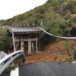 24 novembre, due anni fa la grande paura sulla A6 Torino-Savona: il crollo del viadotto "Madonna del Monte" (FOTO e VIDEO)