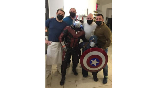 L'iniziativa dei "Supereroi in Corsia": pizze a domicilio per supportare il progetto "Ospedali Dipinti" del San Paolo di Savona