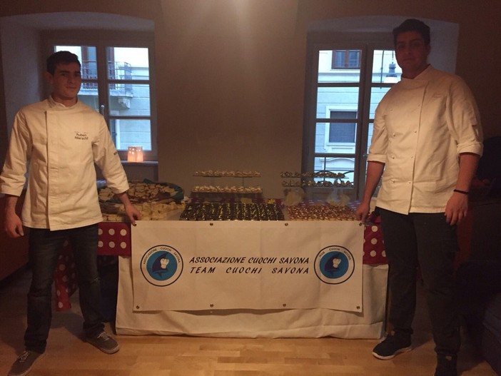 Eccellenze del territorio: due studenti del Migliorini di Finale chef per un catering benefico a Torino Eccellenze del territorio: due studenti del Migliorini di Finale chef per un catering benefico a Torino