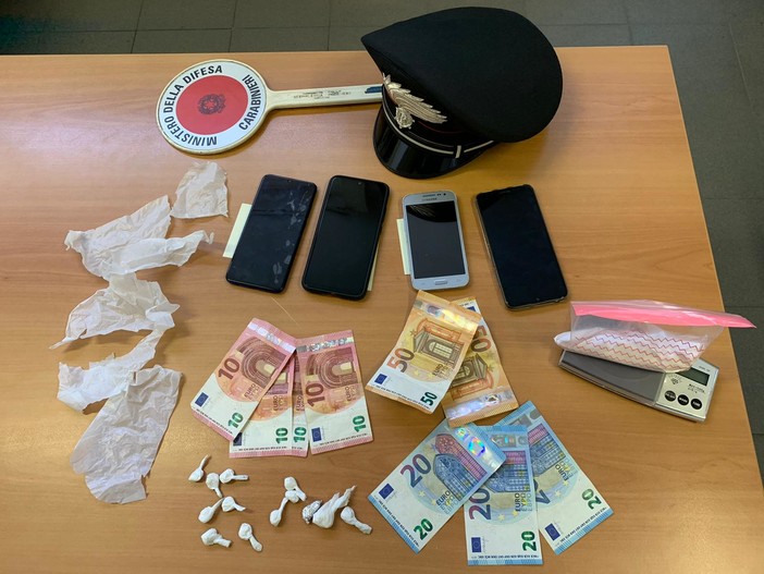 Sgominata centrale di spaccio a Borghetto: l'operazione condotta dai carabinieri di Alassio
