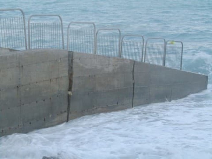 Celle, crepe nell'argine del rio S. Brigida: messa in sicurezza per 200 mila euro Celle, crepe nell'argine del rio S. Brigida: messa in sicurezza per 200 mila euro