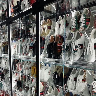 Primavera-Estate 2025: sneakers al centro della scena tra nostalgia vintage e innovazione