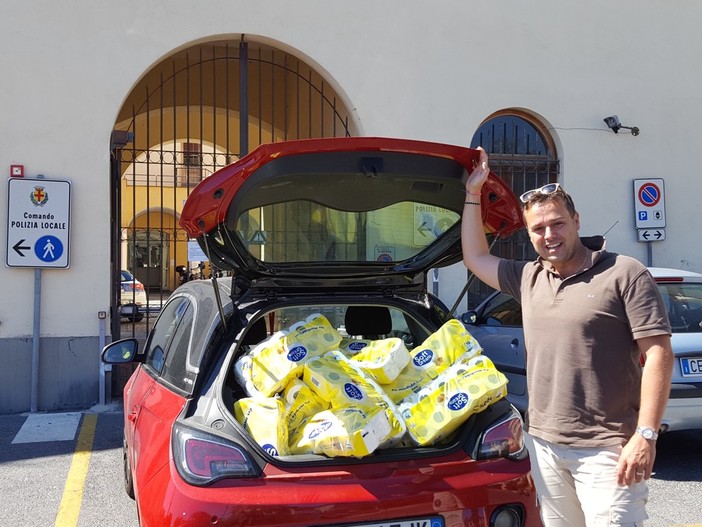 Albenga, niente carta igienica per i vigili urbani. Ciangherotti: "L'amministrazione Cangiano va a rotoli" Albenga, niente carta igienica per i vigili urbani. Ciangherotti: "L'amministrazione Cangiano va a rotoli"