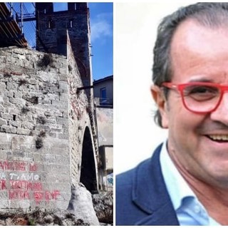 Millesimo, imbrattato il ponte della Gaietta con la scritta "Ti amo". Picalli: "I monumenti non si toccano, troveremo il responsabile"