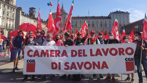 A Torino per difendere il lavoro. Cgil Savona: "Lavoratori da essenziali a dimenticati" A Torino per difendere il lavoro. Cgil Savona: "Lavoratori da essenziali a dimenticati"