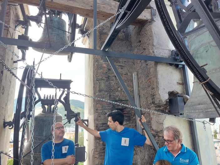 La magia del suono delle campane: viaggio sulla torre della chiesa di San Giovanni Battista a Vado (FOTO E VIDEO)