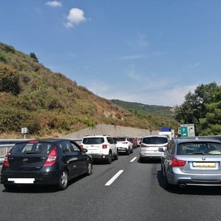 Fine di agosto, già scattato il controesodo dalla Liguria verso il Nord Italia: code intense nel savonese Fine di agosto, già scattato il controesodo dalla Liguria verso il Nord Italia: code intense nel savonese