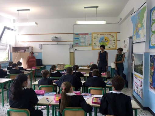 Il sindaco tra le aule delle scuole savonesi: il saluto agli studenti Il sindaco tra le aule delle scuole savonesi: il saluto agli studenti