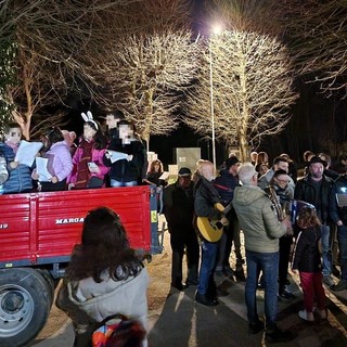 Ferrania, i bambini delle scuole "cantano le uova" ogni venerdì sera