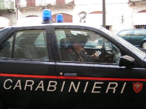 Pietra: scoperto dai carabinieri maniaco esibizionista