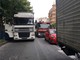 Savona, camion in panne in corso Mazzini: traffico in tilt (FOTO) Savona, camion in panne in corso Mazzini: traffico in tilt (FOTO)