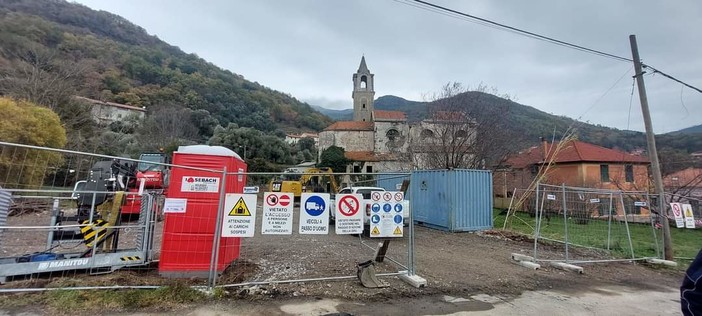 Chiesa del Pero di Varazze, strada ancora chiusa. Il sindaco: "Obiettivo risolvere nel minor tempo possibile questa situazione di disagio" (FOTO) Chiesa del Pero di Varazze, strada ancora chiusa. Il sindaco: "Obiettivo risolvere nel minor tempo possibile questa situazione di disagio" (FOTO)