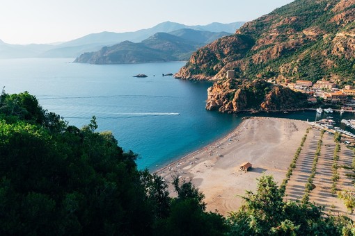 Mete turistiche per l'estate: ecco perché scegliere la Corsica!