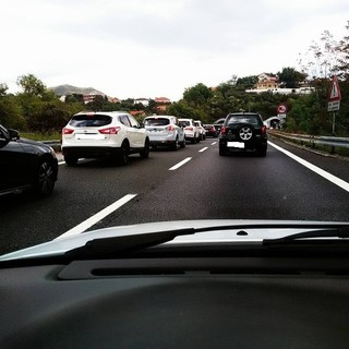 Ancora disagi per gli automobilisti liguri: code sulla A10 Genova-Savona