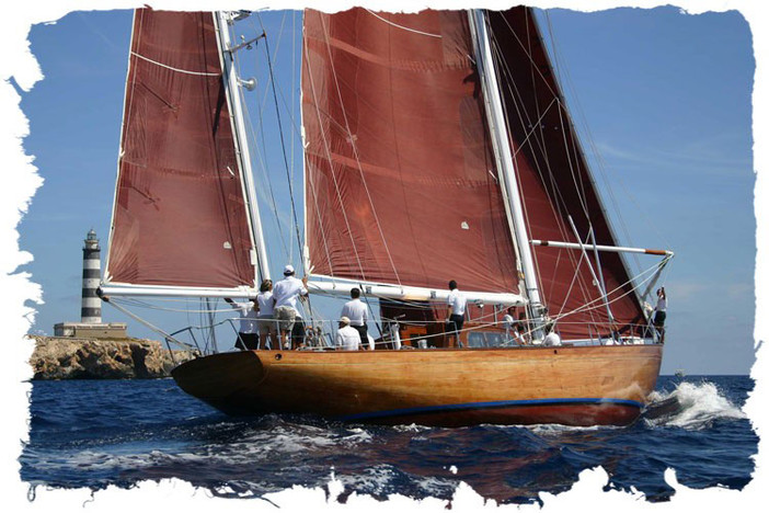 Il comando gruppo navi a vela della Marina Militare fa sosta a Varazze