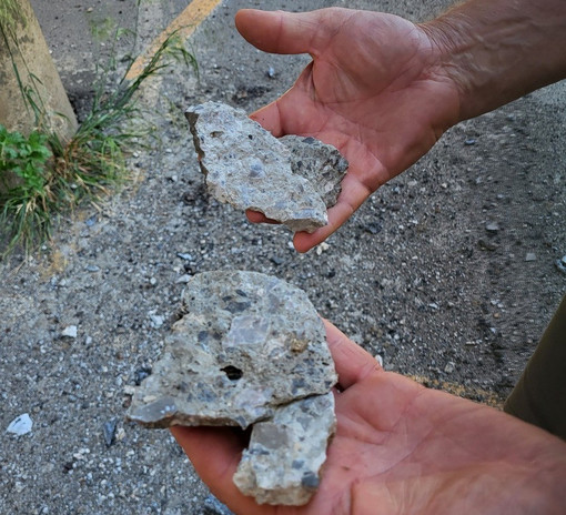 Quiliano, Fersini all'attacco sulle Murate: "Oltre al degrado anche i calcinacci che piovono dai lavori sulla superstrada" Quiliano, Fersini all'attacco sulle Murate: "Oltre al degrado anche i calcinacci che piovono dai lavori sulla superstrada"