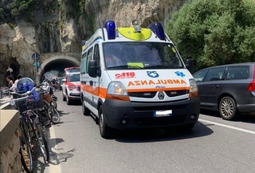 Accusa un malore mentre nuota: 77enne torinese deceduto a Finale