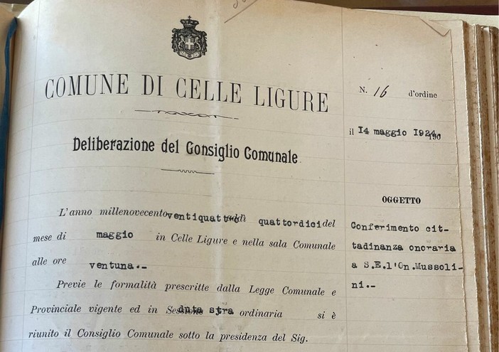 Celle Ligure revoca la cittadinanza onoraria a Mussolini e la conferisce a Pertini