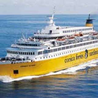 Calcio: tifosi del Bastia sbarcano a Vado, attimi di tensione ed alcuni feriti Calcio: tifosi del Bastia sbarcano a Vado, attimi di tensione ed alcuni feriti