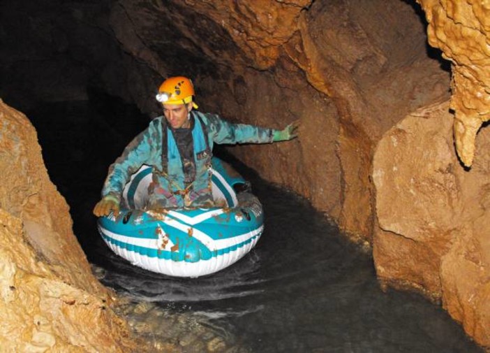 Savona, alla libreria Ubik si festeggiano i 50 anni del Gruppo Speleologico Savonese Savona, alla libreria Ubik si festeggiano i 50 anni del Gruppo Speleologico Savonese