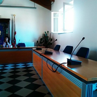 Pietra Ligure, la maggioranza annulla il consiglio: "Non temiamo il confronto"