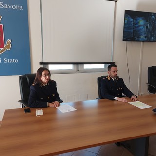 Trovano falsi documenti per l'espatrio destinati ad un 37enne ricercato da due anni: viene scovato ed arrestato