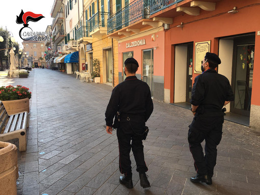 Controlli dei carabinieri contro lo spaccio e il consumo di sostanze stupefacenti: tre arresti a Borghetto, Loano e Ceriale Controlli dei carabinieri contro lo spaccio e il consumo di sostanze stupefacenti: tre arresti a Borghetto, Loano e Ceriale
