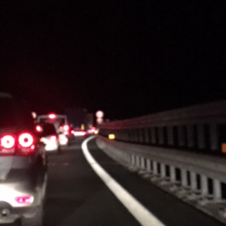 "Lavori in corso e lunghe code sull'Autostrada Aì10 sempre la stessa storia" la segnalazione di una nostra lettrice