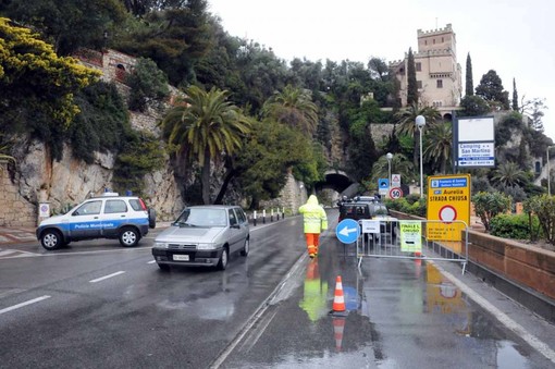 Finale: frana sull&amp;#039;Aurelia, autostrada gratis per tutti