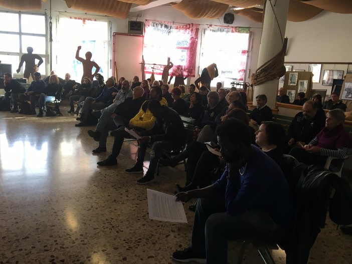 Savona, seminario sull’immigrazione organizzato dalla Cgil: “Non sono solo braccia da lavoro ma persone” Savona, seminario sull’immigrazione organizzato dalla Cgil: “Non sono solo braccia da lavoro ma persone”